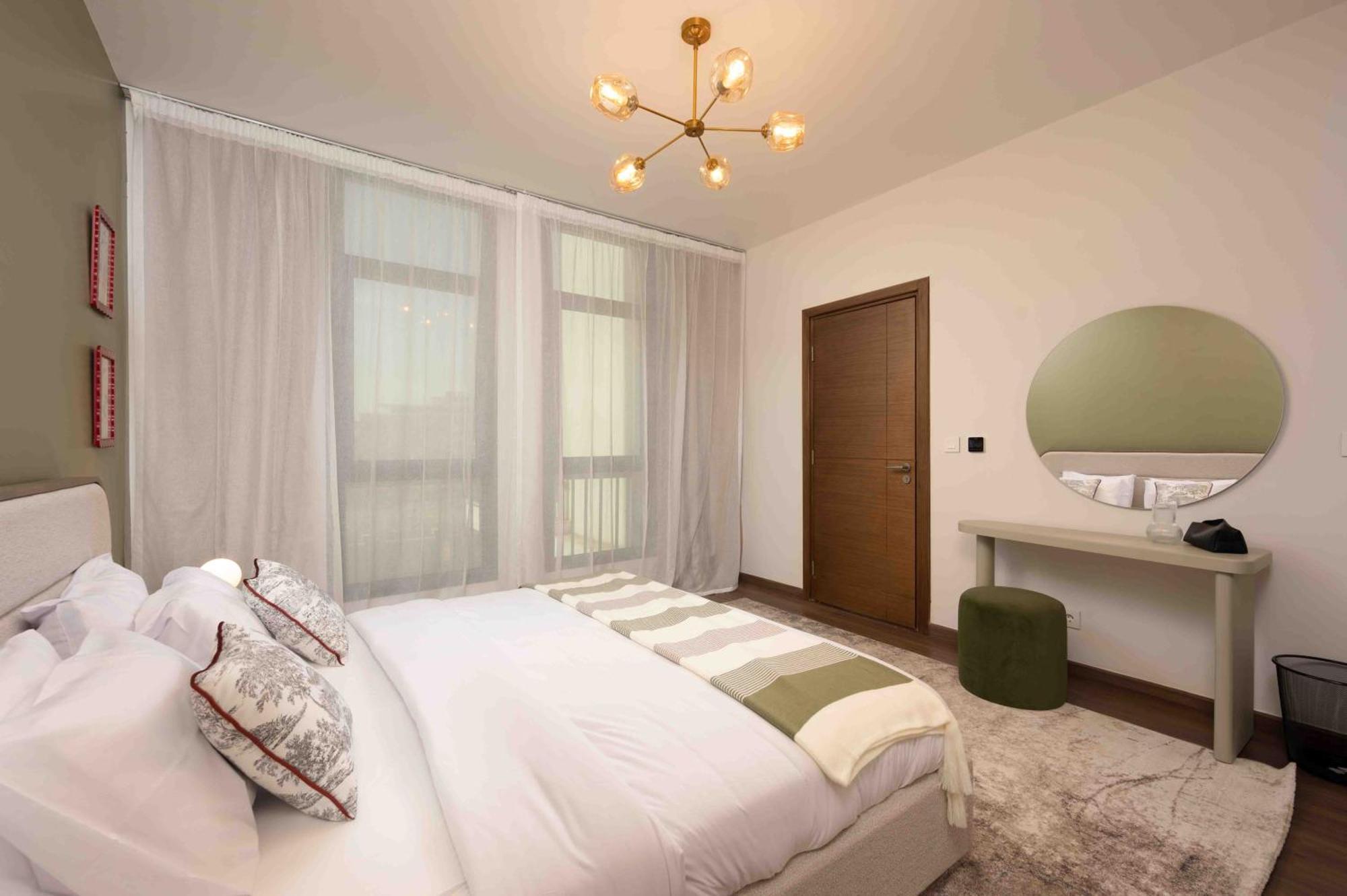 Bird Nest At Festival Apartment *